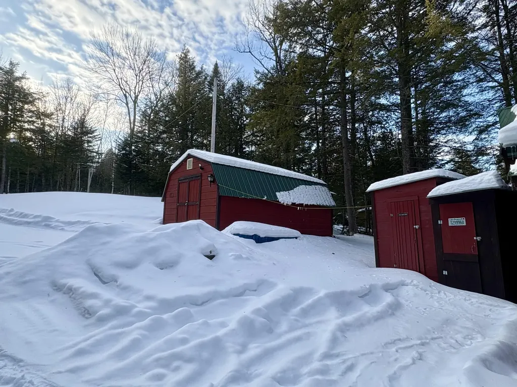 325 Egg Pond Road Lincoln ME 04457