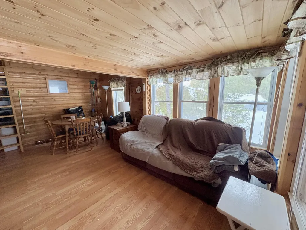 325 Egg Pond Road Lincoln ME 04457