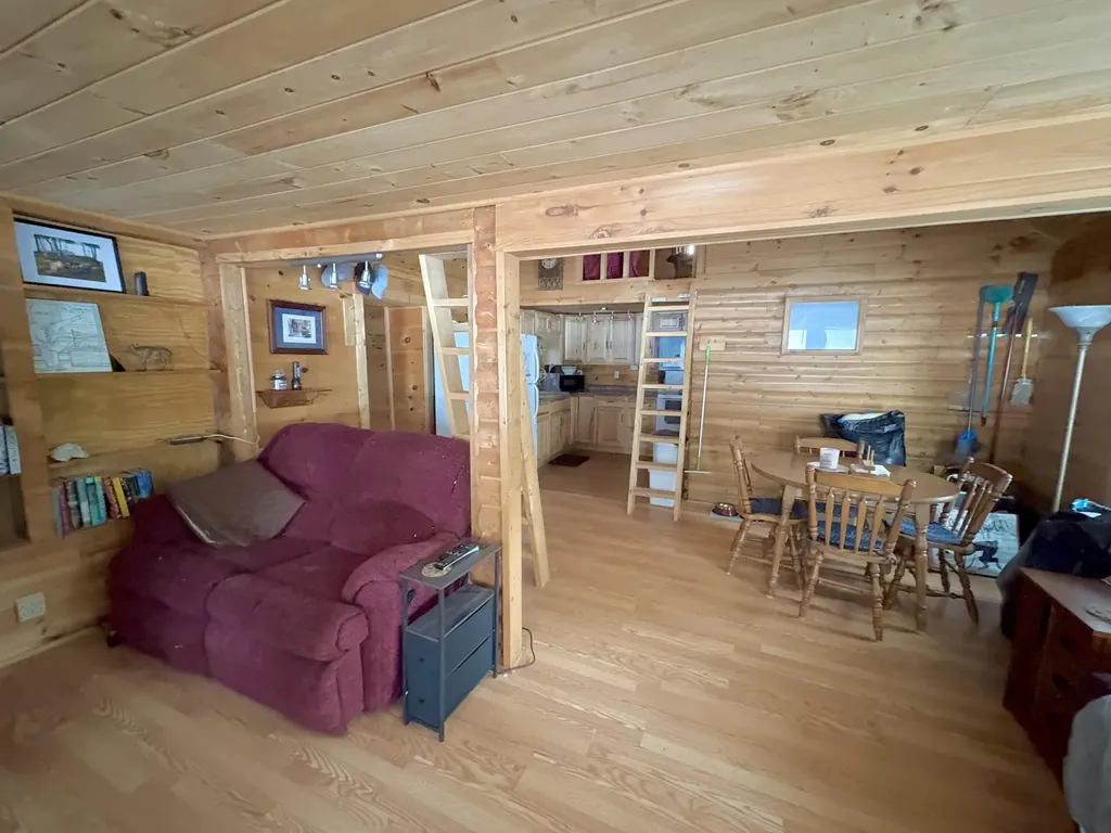325 Egg Pond Road Lincoln ME 04457