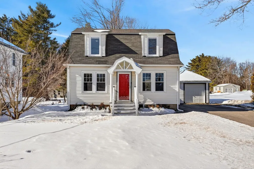 858 Riverside Street Portland ME 04103