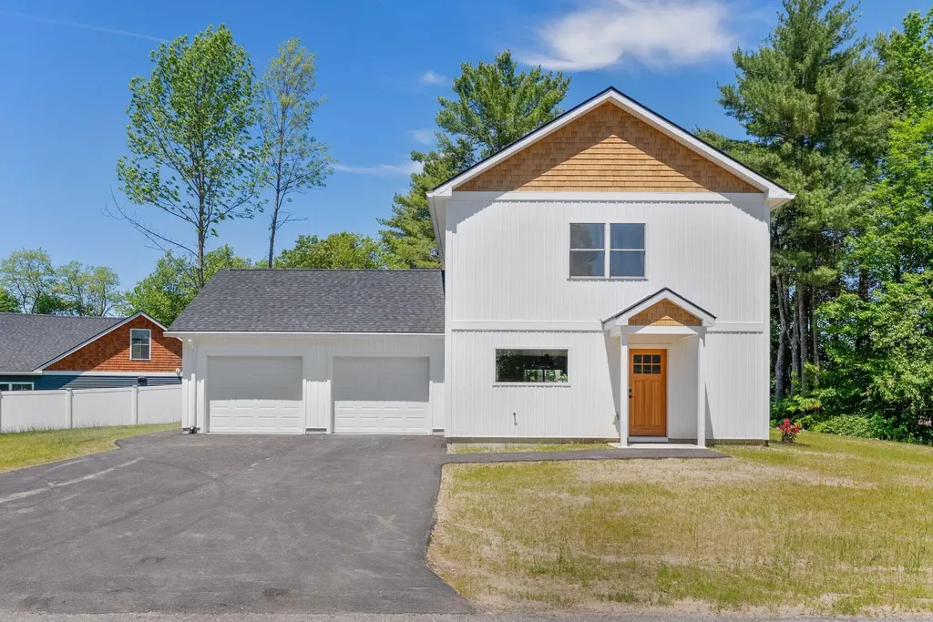 11 Village Green Circle Oakland ME 04963