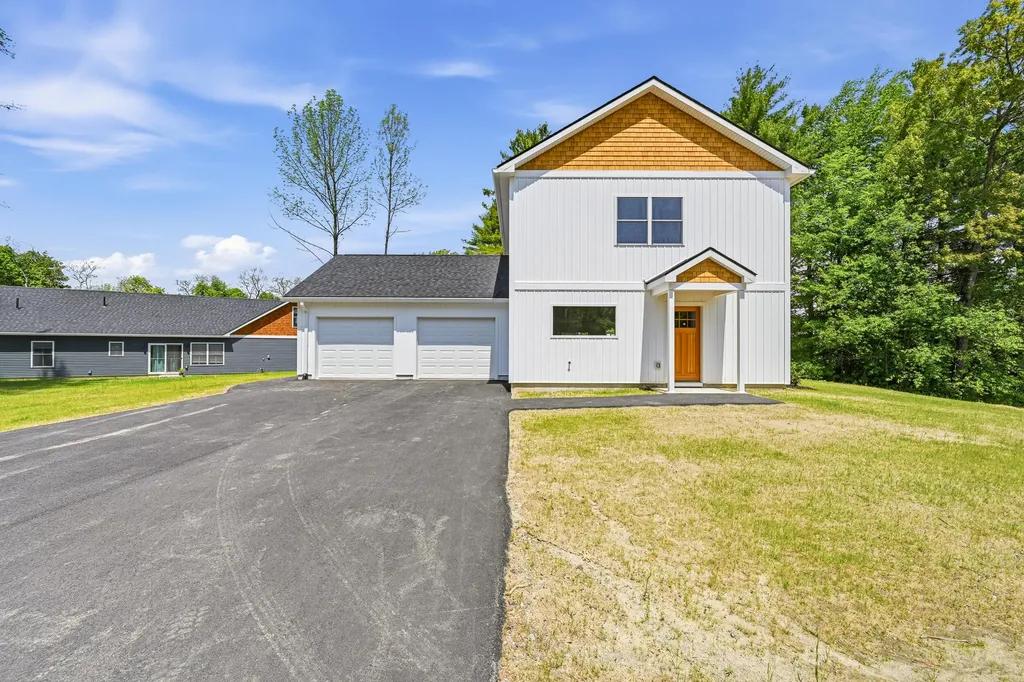 11 Village Green Circle Oakland ME 04963