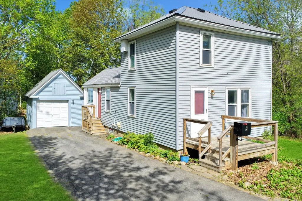 6 Dudley Street Presque Isle ME 04769