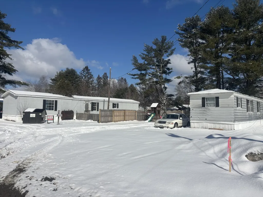 15,19 Adams Street Skowhegan ME 04976