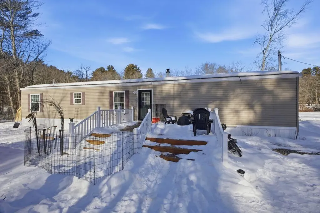 24 Cat Mousam Road Kennebunk ME 04043