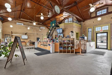 31 Main Avenue Gardiner ME 04345