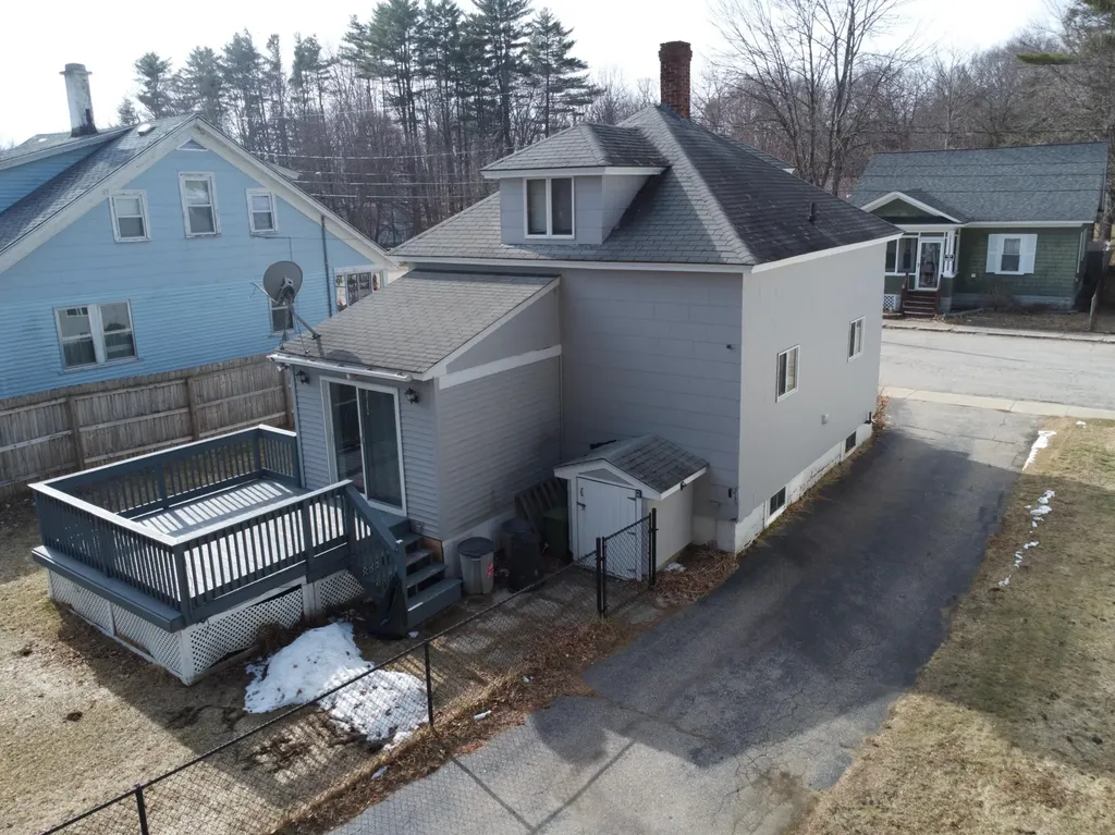 27 Weeman Street Sanford ME 04083