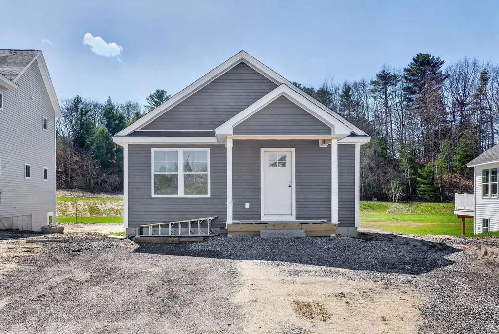 19 Feldspar Lane Cumberland ME 04021