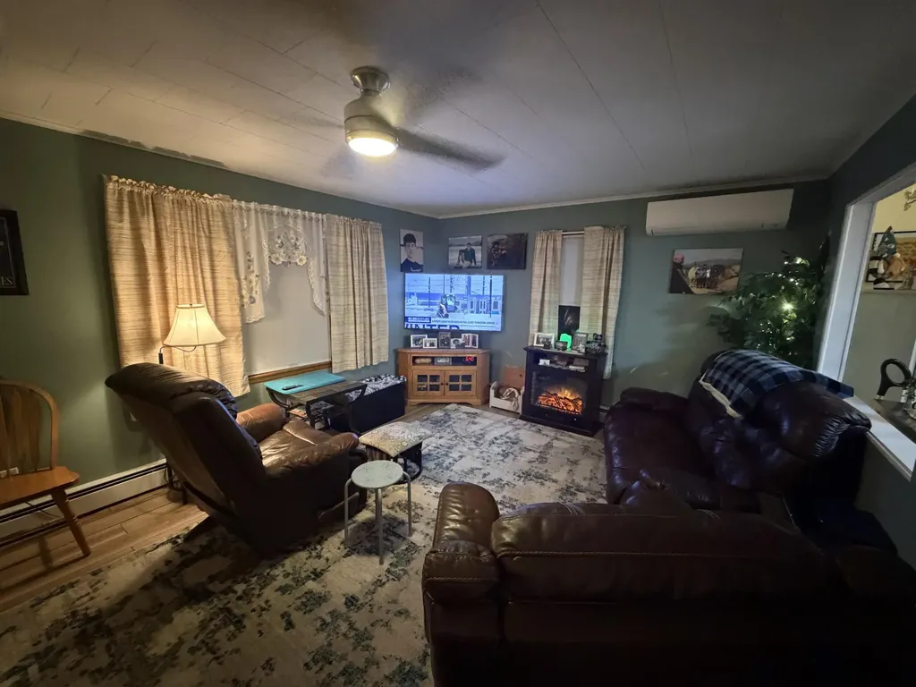 44 New York Street Millinocket ME 04462