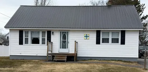 44 New York Street Millinocket ME 04462