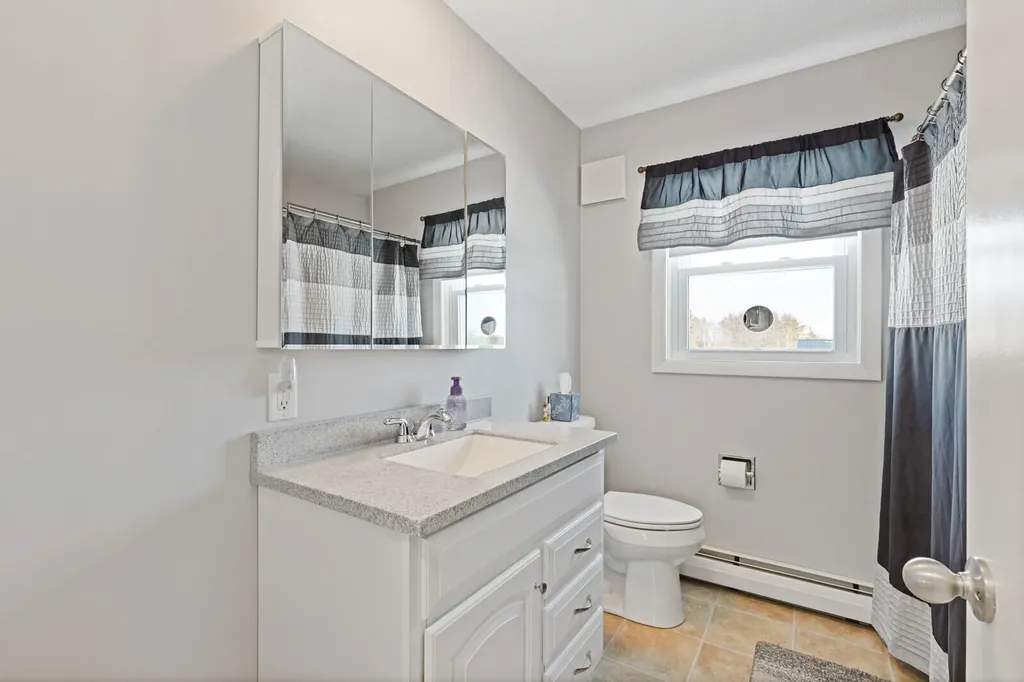 653 Abbott Road Winslow ME 04901