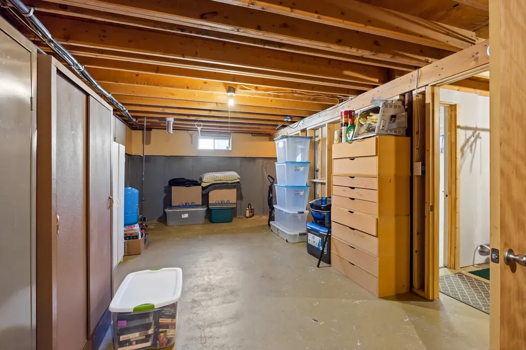 653 Abbott Road Winslow ME 04901
