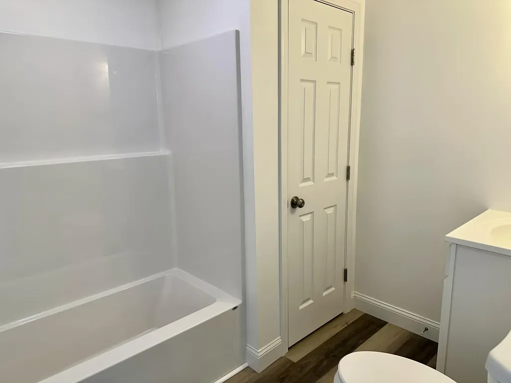 29 Village Circle Augusta ME 04330