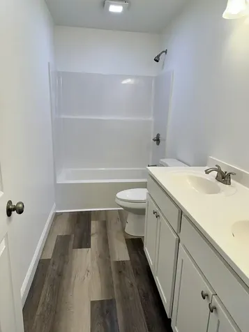 29 Village Circle Augusta ME 04330