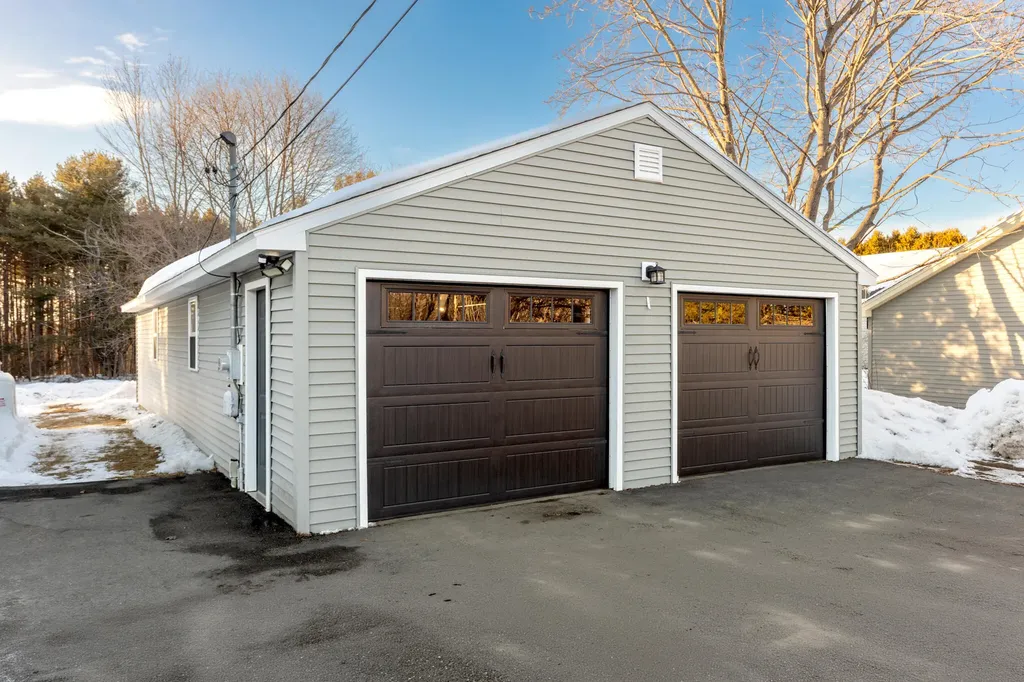 1176 Kenduskeag Avenue Bangor ME 04401