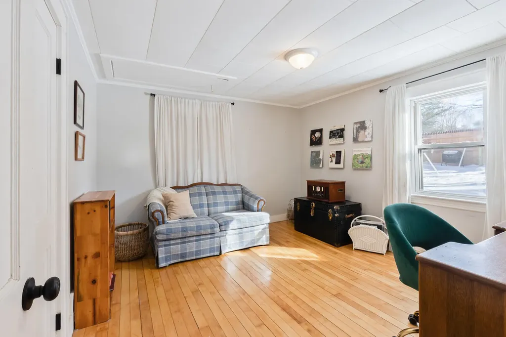 9 Malta Street Augusta ME 04330