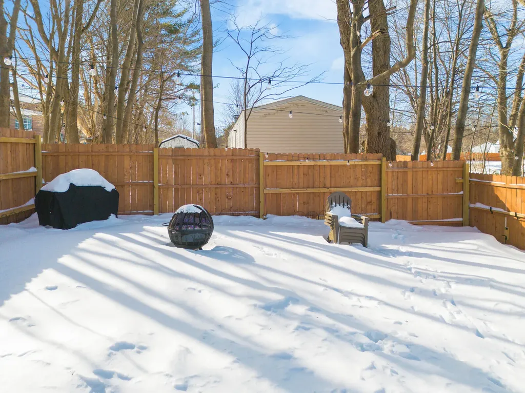 9 Malta Street Augusta ME 04330