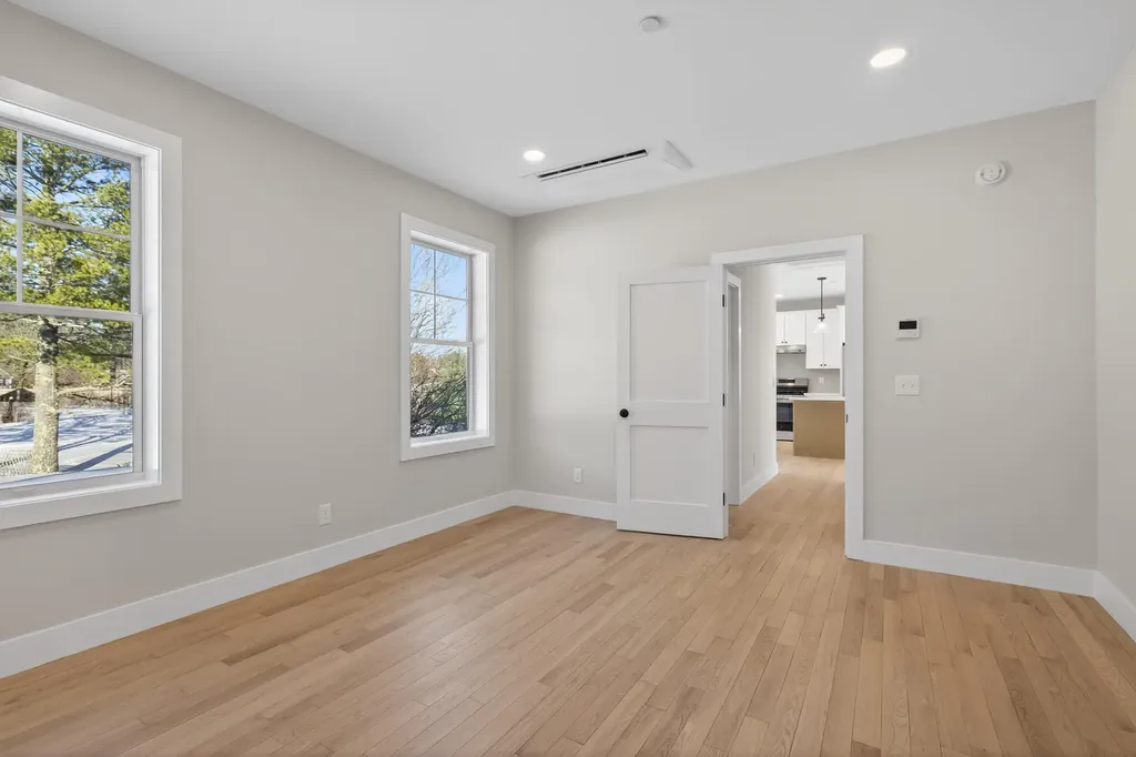 144 Owl's Nest Road Portland ME 04102