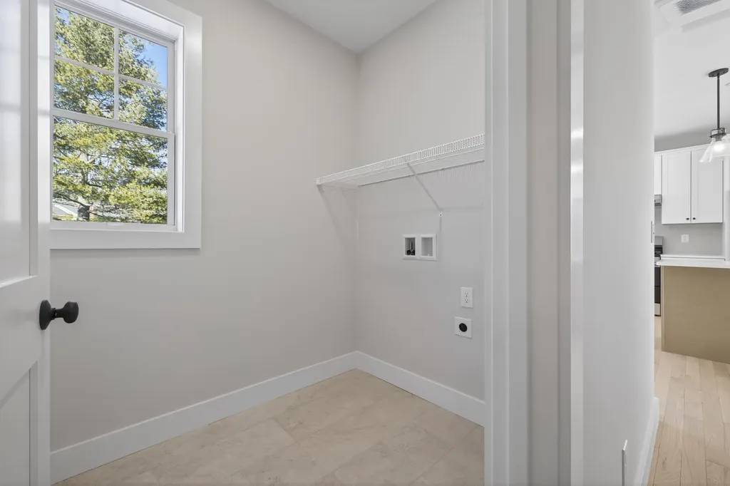 144 Owl's Nest Road Portland ME 04102
