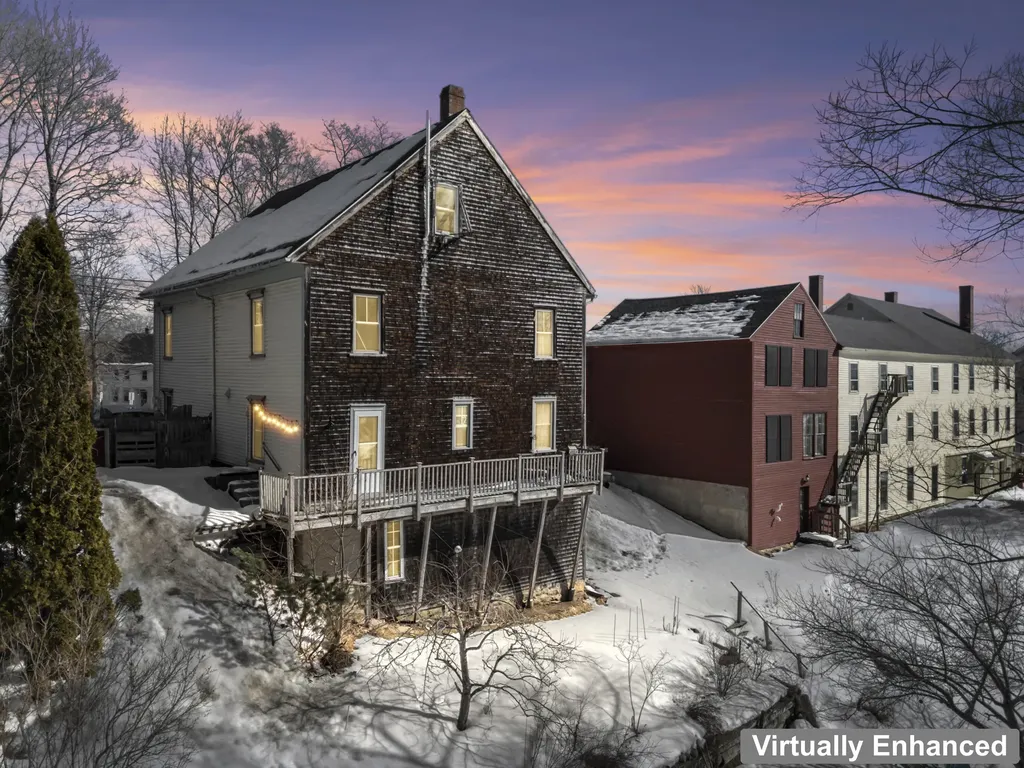 38 Main Street Topsham ME 04086