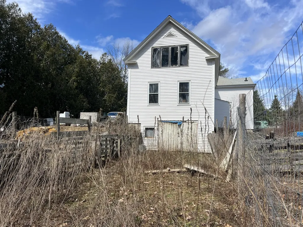 87 Monroe Highway Brooks ME 04921