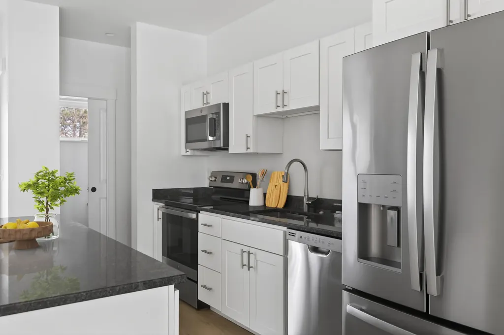 531 Westbrook Street South Portland ME 04106