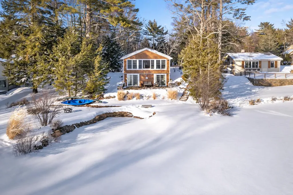 9 Restful Way Waterboro ME 04087