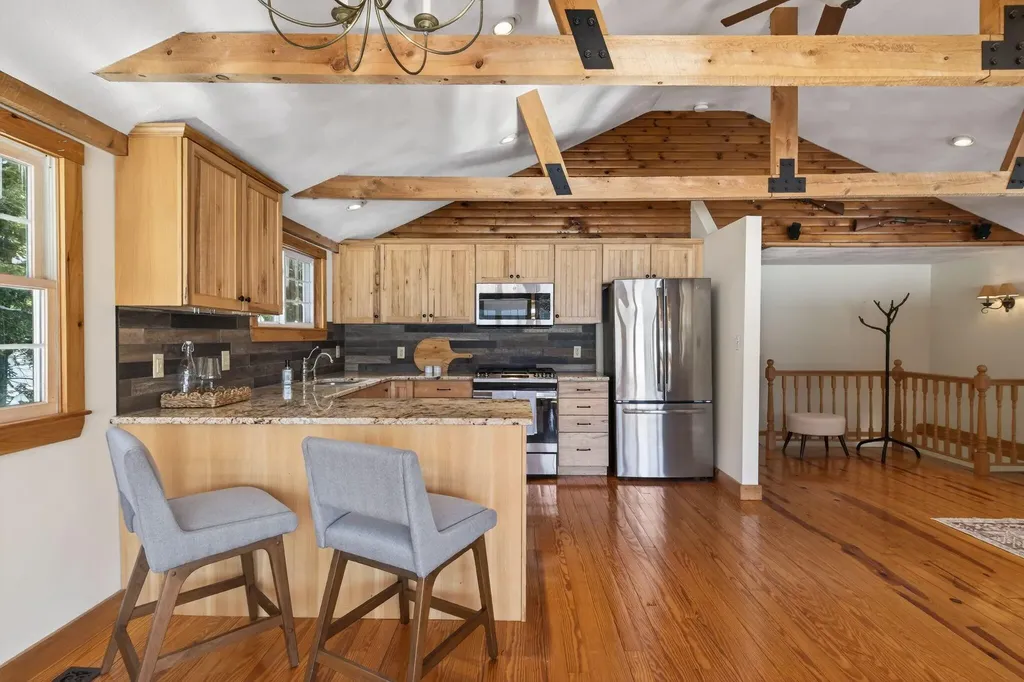 9 Restful Way Waterboro ME 04087