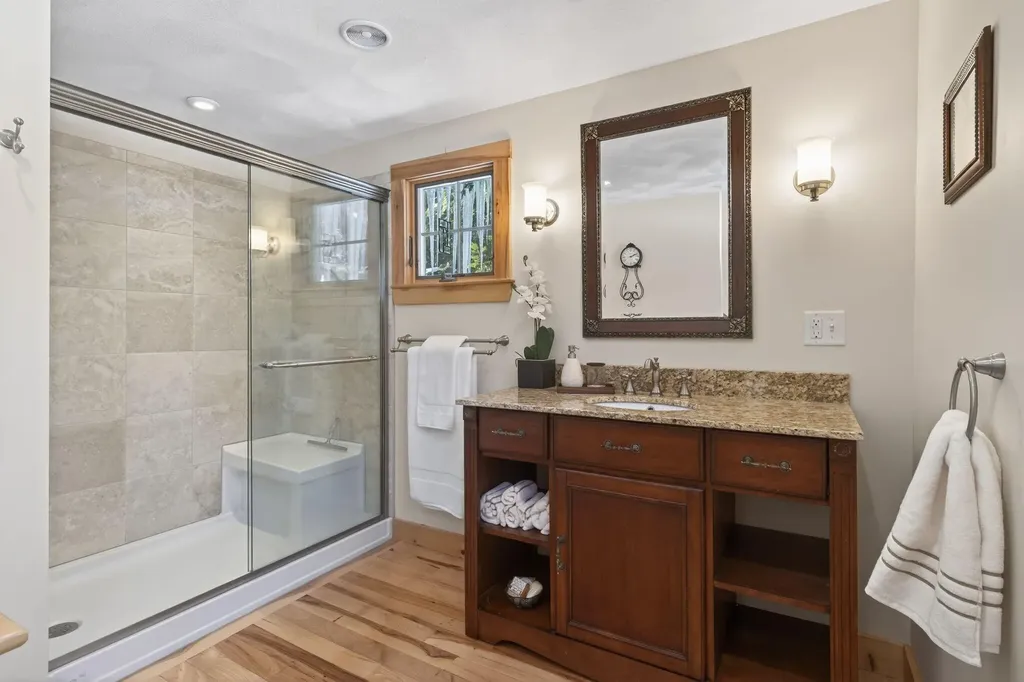 9 Restful Way Waterboro ME 04087