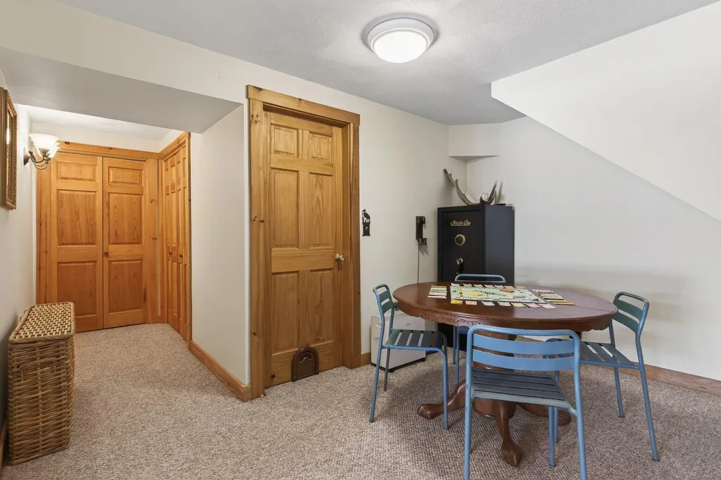 9 Restful Way Waterboro ME 04087