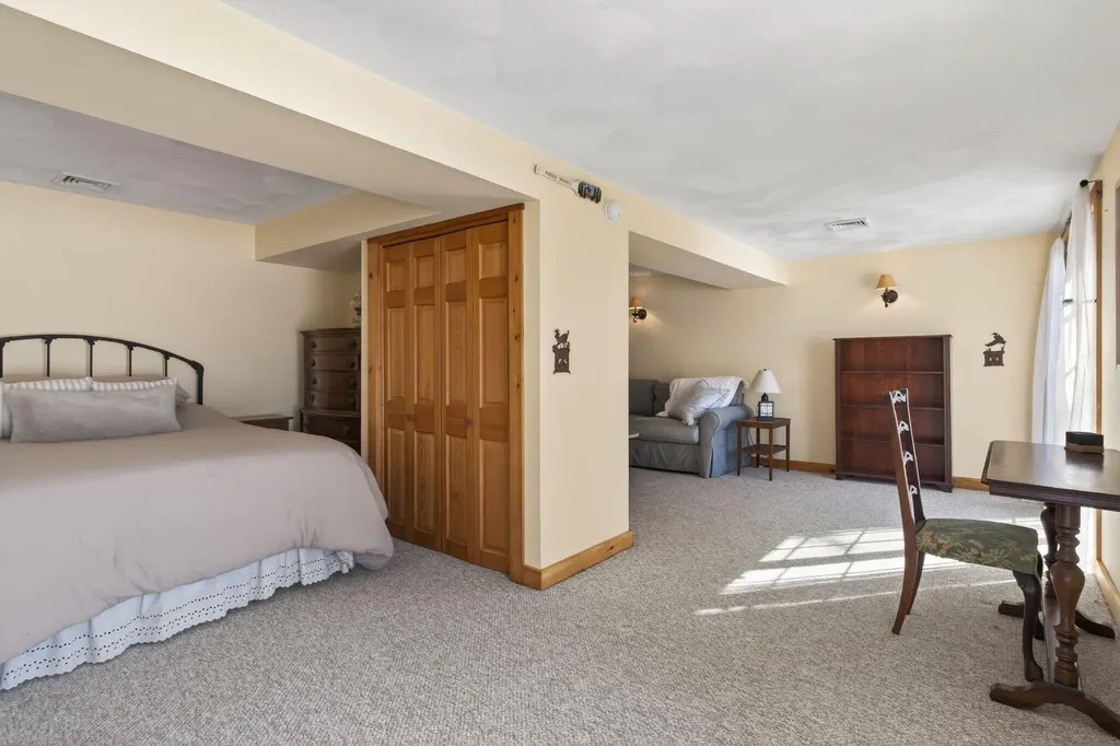 9 Restful Way Waterboro ME 04087