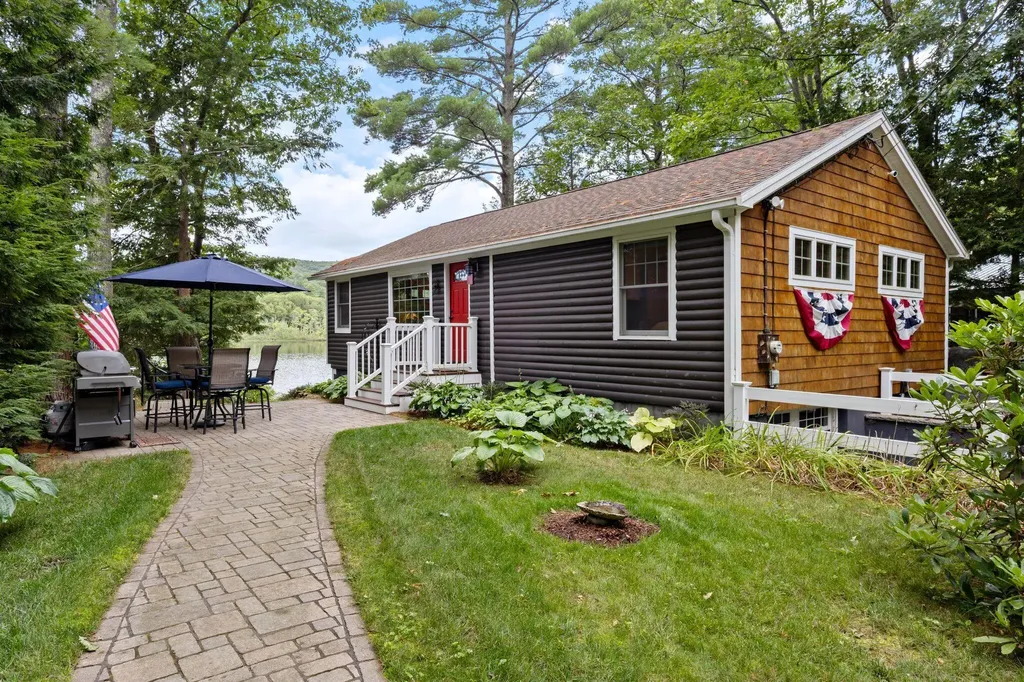 9 Restful Way Waterboro ME 04087