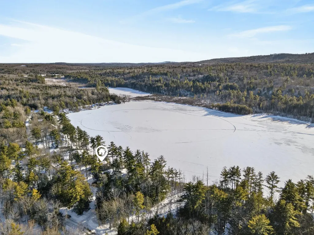 9 Restful Way Waterboro ME 04087