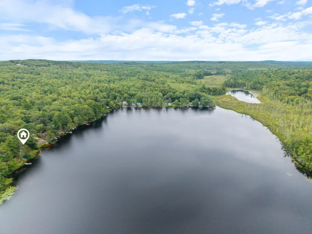 9 Restful Way Waterboro ME 04087