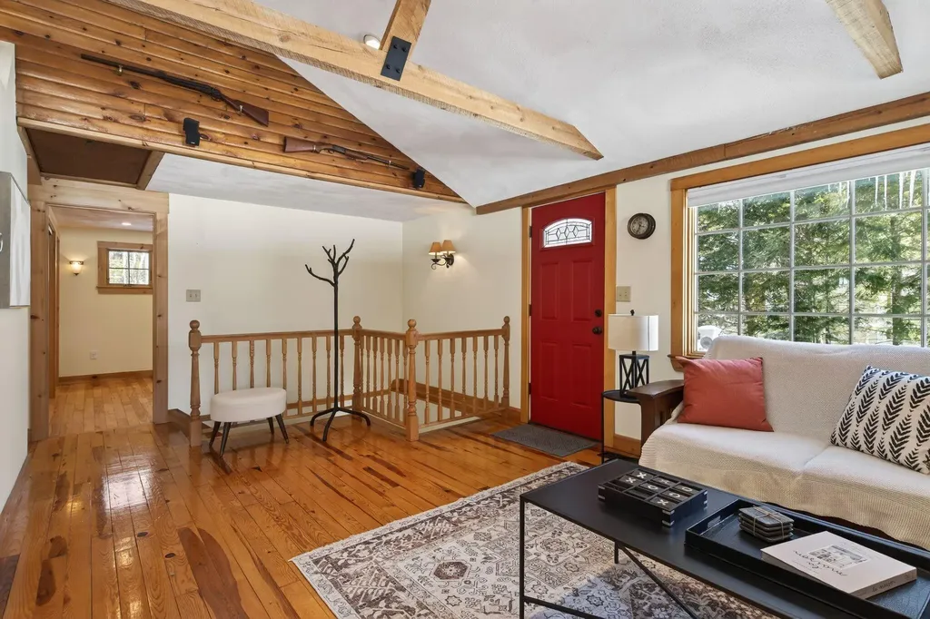 9 Restful Way Waterboro ME 04087