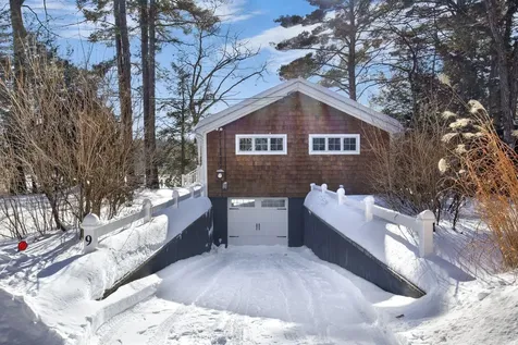 9 Restful Way Waterboro ME 04087