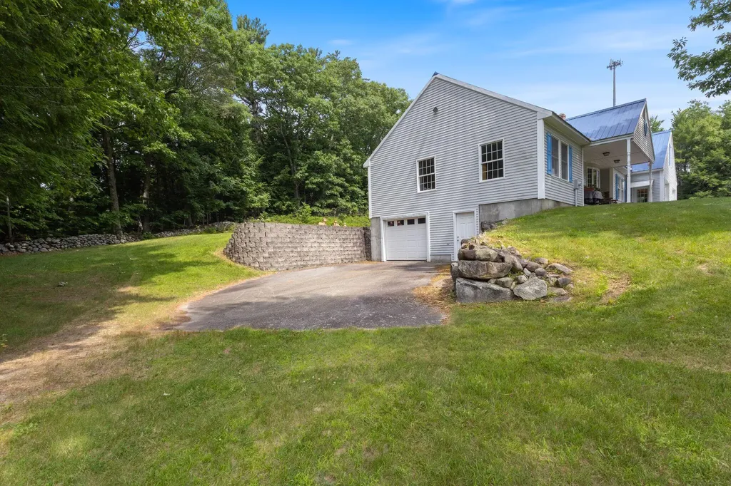 40 Rockwood Lane Hollis ME 04042