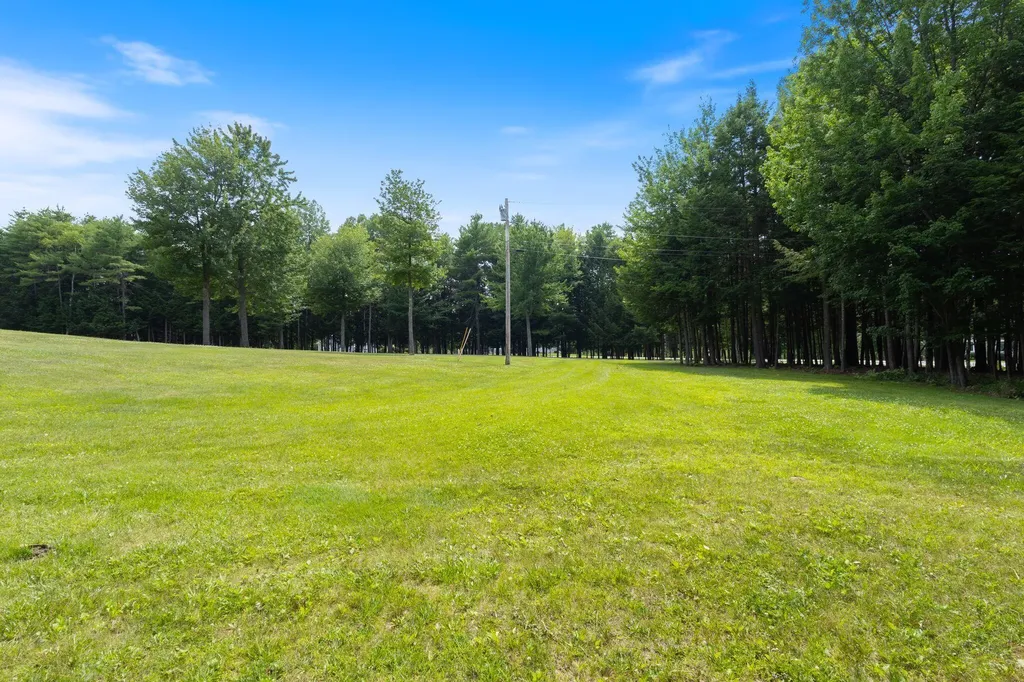 40 Rockwood Lane Hollis ME 04042