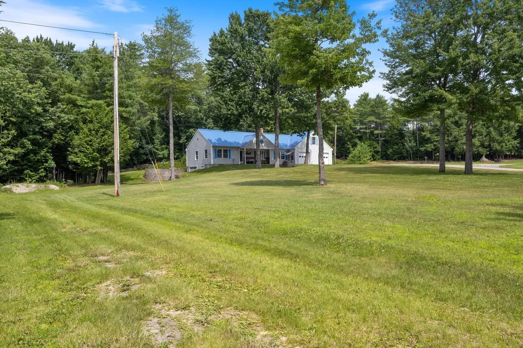 40 Rockwood Lane Hollis ME 04042