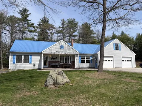 40 Rockwood Lane Hollis ME 04042