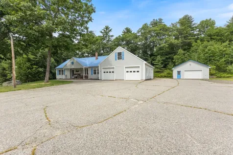 40 Rockwood Lane Hollis ME 04042