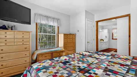 40 Rockwood Lane Hollis ME 04042