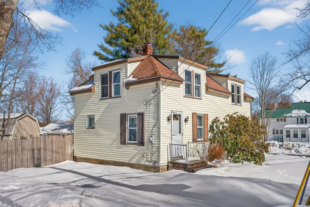 51 Newell Street Gorham ME 04038