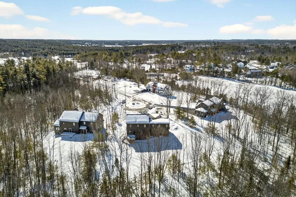 17 Betty Lane Windham ME 04062