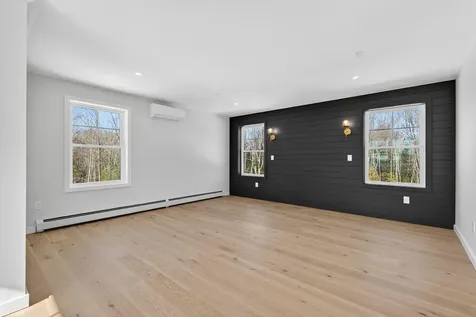 17 Betty Lane Windham ME 04062