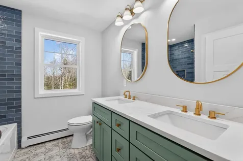 17 Betty Lane Windham ME 04062