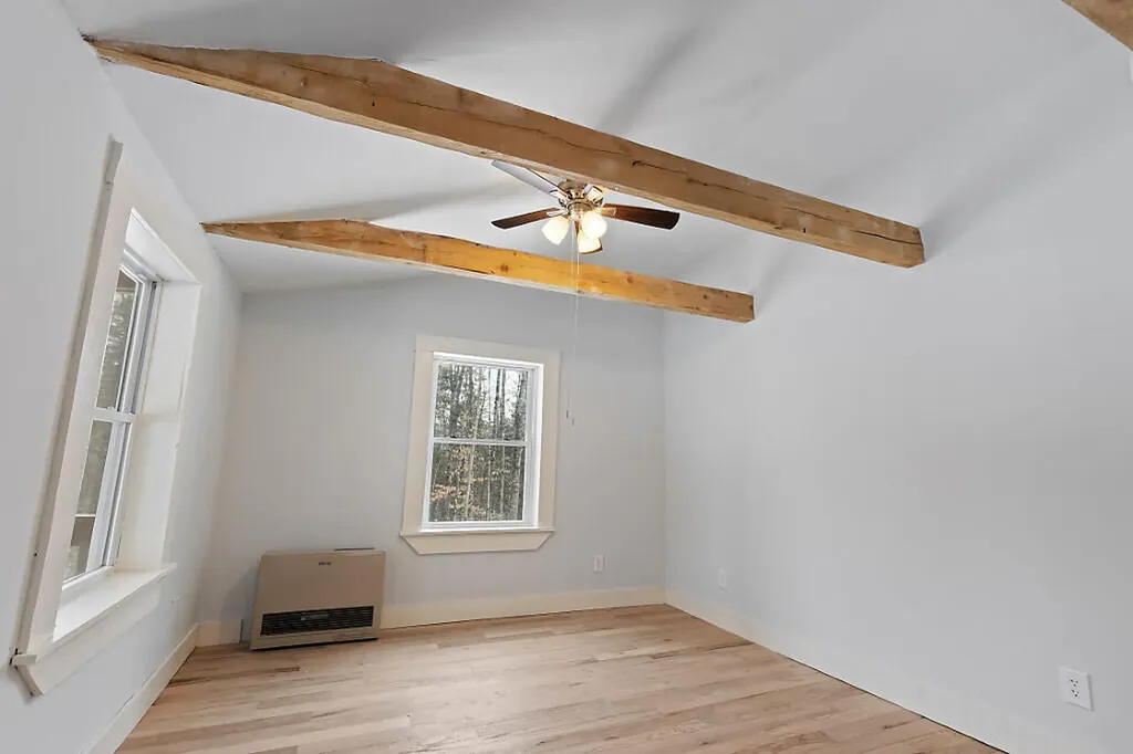8 Magnolia Lane Starks ME 04938
