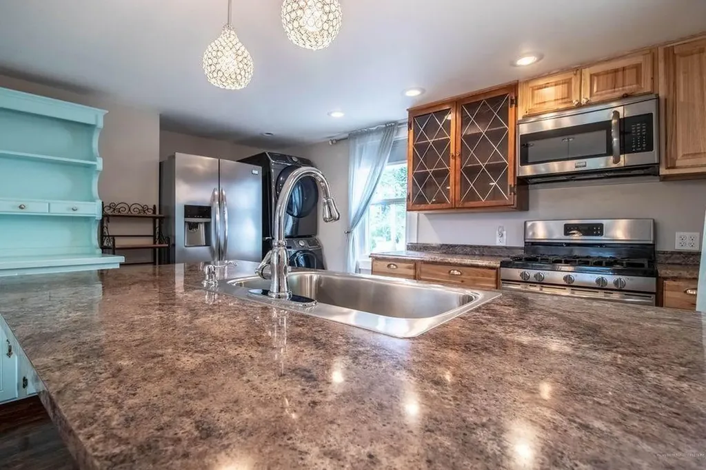 16 Bartlett Street Saco ME 04072