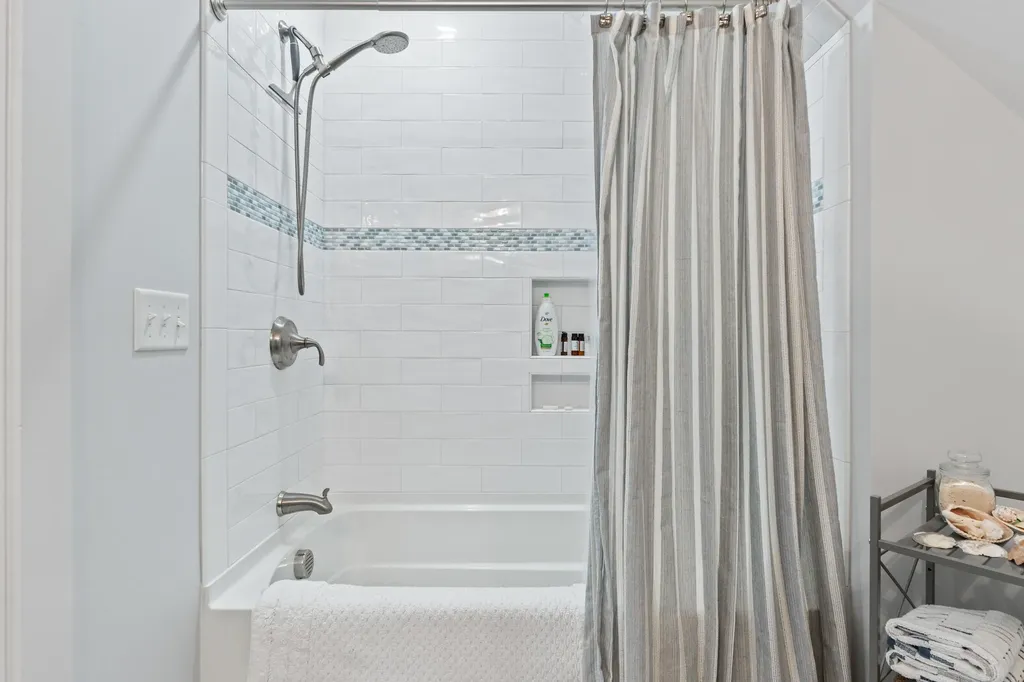 31 Goose Ledge Road Harpswell ME 04079
