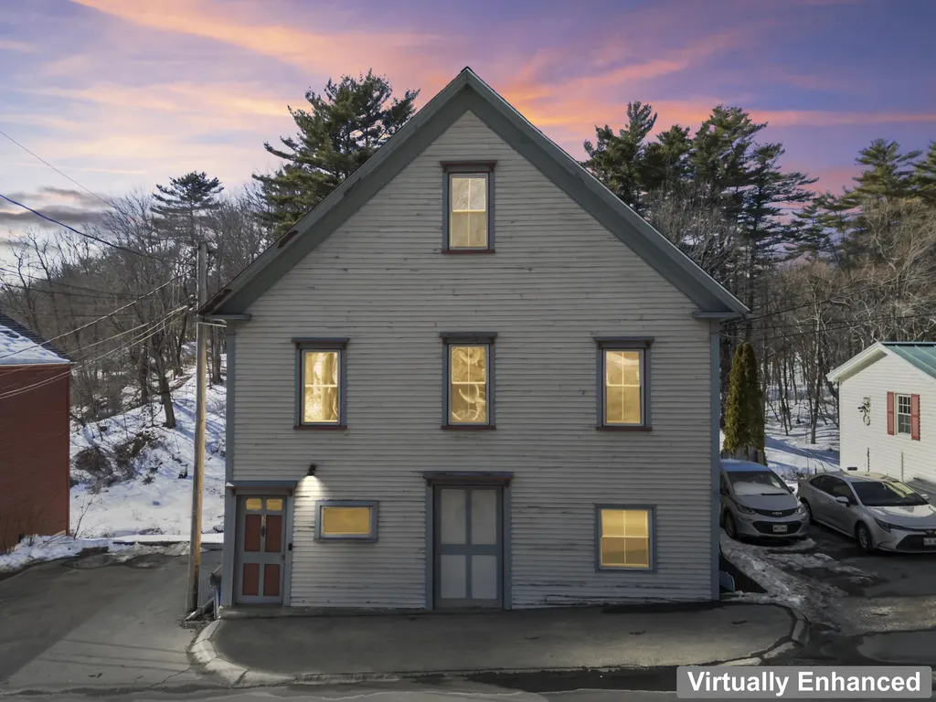 38 Main Street Topsham ME 04086